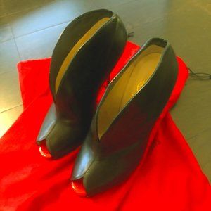 Christian Louboutin Size 8 BNWB